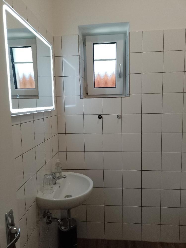 Penzion Litohlavy 17 - Na Samote U Lesa Králŭv Dvŭr Ruang foto